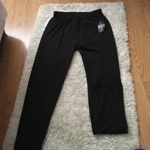 Brand new black leggings